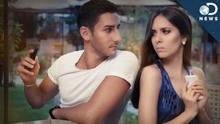 Is Your Girlfriend Flirting With Someone On Facebook?