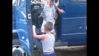 Армянские детки ( смешное видео) поймут только армяне