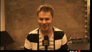 Randy Harrison & Erin Daniels - Interview Rainbow flag