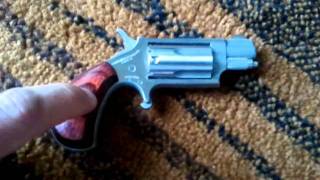 North American Arms 5 shot mini revolver in 22 magnum NAA 22wmr