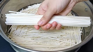 【小穎美食】我是做夢也沒有想到，把麵條放鍋裡蒸一蒸，瞬間變美食，簡單又好吃