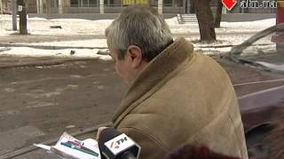 7.3.12 - В Харькове трамвай протаранил микроавтобус