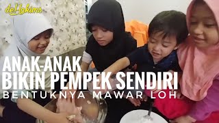 ANAK-ANAK BIKIN PEMPEK SENDIRI, BENTUKNYA MAWAR LHO..!!