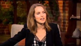 Actress Bridgit Mendler Isn't Exactly 'Undateable'