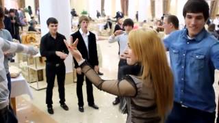 Зажигательная лезгинка видео. Очень красивая лезгинка, Дагестан