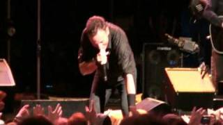 Bruce Springsteen : "Girls in their Summer Clothes" Mansfield  8-23-09