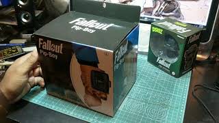 Spirit store 2017 Fallout Pip Boy Unboxing