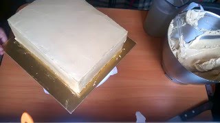 Сборка и выравнивание торта