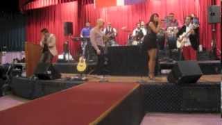 Carlos Y Alejandra intro  "El Pintor" live (Echo Shark on drums)