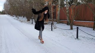 very slippy wedges high heels on ice (scene 376)