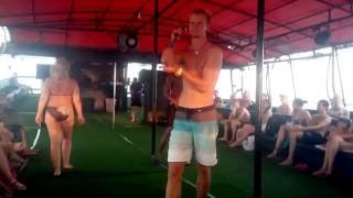 ТАЕЦ ПОЕТ ПЕСНЮ КИРКОРОВА | ТАЙСКИЕ ПЕСНИ | ТАЙЛАНД | ЭКСКУРСИЯ МАДГАСКАР