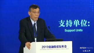 中国经济GDP增速保五争六不易，房地产泡沫难持续，十亿人没坐过飞机五亿人没坐过马桶，未来增长潜力有待多项要素改革！