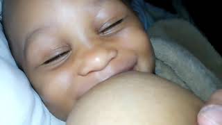 The camera distracted her! 9 months old breastfeeding EXTREMELY HARD WITH TEETH WARNING **EXPOSURE**