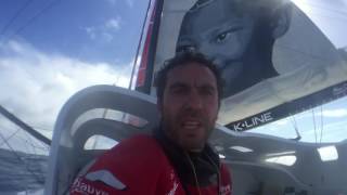Grand voile déchirée