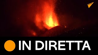 #Eruzione alle Canarie: in corso #evacuazione dei residenti locali
