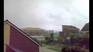 blikseminslag bij de buren,lightning hit neighbours house