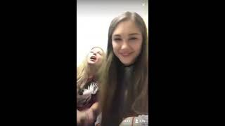 Periscope Show - Lesbian Turkish girls kissing in turn. ?