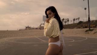 Shelly Sho - 7/18/18 (Model Mini)