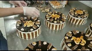 snickers cake