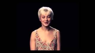 Des Femmes essayent de chanter Adam Go to Go  pendant un ORGASME !