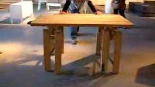 Expanding table
