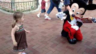 Jenna meeting Mickey Mouse
