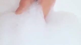 Bath girl cute feet | Babes Feet