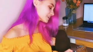 Саша Капустина поёт в сторис #11