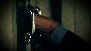 The Strain Book Trailer: Dog Shed Scene