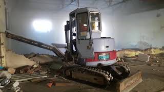 Работа мини-экскаватора Komatsu PC 28 UU