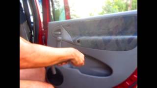 Mounting the Rear Inside Door Handle (Xsara Picasso)