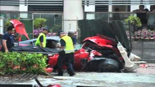 Ferrari crash vs Taxi