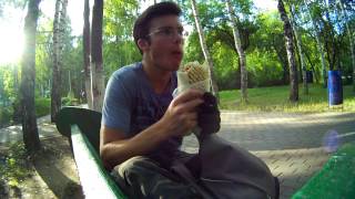 Je mange un gros kebab à la Russe