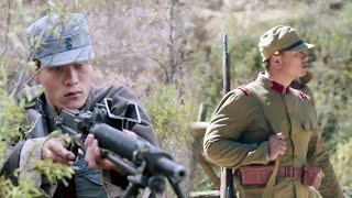 日軍沿路設置關卡，想要包圍共軍，不料早已被共軍發現並在山頂設下埋伏！ 抗日