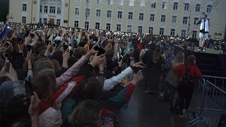 Мокрые Кроссы повторное пение в конце концерта. Облака.LIVE 2019