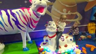 8 марта Детский развлекательный центр Hlop Top March 8 Children's Entertainment Center Hlop Top