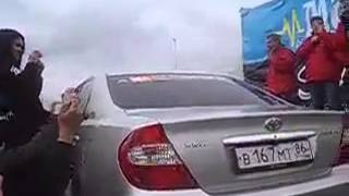 Автозвук Камри рвет всех Однако мощный сабвуфер стоит в машине