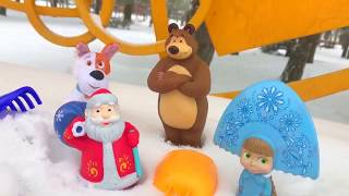 Снеговик на конкурс, Маша и Медведь помогают/Amina играет в парке/Sculpt a snowman in the Park