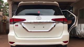 Тойота Фортунер 2018 интерьер, подробный осмотр салона машины. New Toyota Fortuner 2018, interior