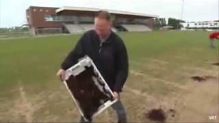 Regenwormen.nl - Regenwormen draineren voetbalveld