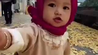 Baby cute berhijab di korea