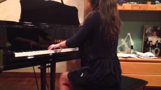 "Gorod Kotorogo Net" on the piano
