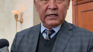 Депутат Жумалиев пообещал подать в суд на главу финпола Жапыкеева