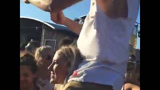 Strong girl.shoulder rides