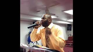 Pastor Lonney Davis
