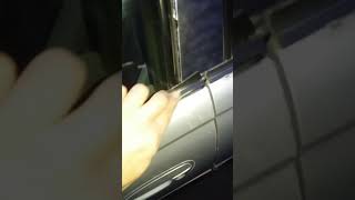 Как снять молдинг на дверях опель омега б?