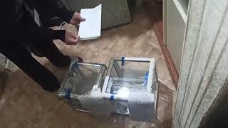 Выборы 2021: В Оше члены УИК №5258 опускают бюллетени вместо избирателей