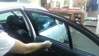 Mercedes E class W211  - Выдвижные шторки из обивки дверей