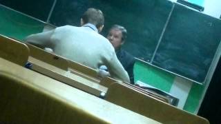 Учитель ПЕДОФИЛ пристаёт к ученику! ШОКИРУЮЩЕЕ ВИДЕО!!!!!