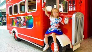 The wheels on the bus Nursery Rhyme song for kids